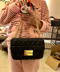 ����MK������ţ������˻��Ǹ��Լ��������