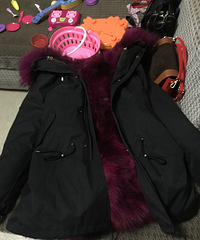 去大渡口皮草城买了件派克服,超级热火!价格也合适