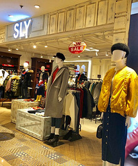 �̳��Żݣ�wanghong��ʳ������Լ��أ���Ĵ��ڱ��������а���