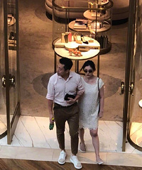 网友新加坡偶遇大S,没有瘦呀