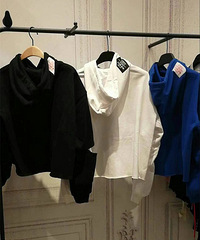 ʵ꿴һԱͬɫܸɵųŹ