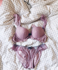 ˵˵���ǽ��촩��ʲô���ӵ����£�ƽʱ�����Щ���ӵ����£�