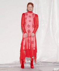 这个衣服我是真的能笑很久,哈哈哈哈哈哈