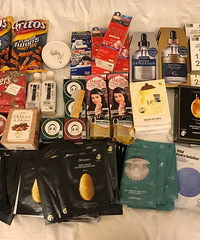 春节剁手游买安逸了!带了3个行李箱,3个登机袋全部超重