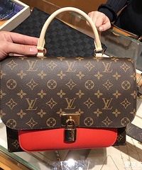 LV 2018新款邮差包有人买过吗?好背吗?