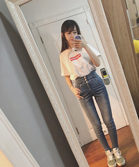 超好搭的一件短T,配高腰裤超显腿长【今天穿什么】