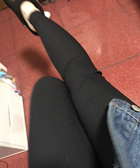 40块买条小黑裤,随便剪又舒适我很开心