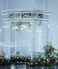 �������ݰ�Ļ����������У��ϰ���������ͬ����˿��������