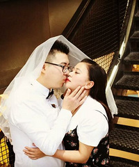 ��һ���ر�Ļ�ɴ�գ�����ͷɴȥ�����Ա�ƾ�����ƬҲ����