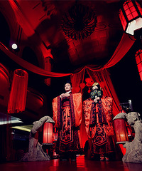 һ����ͳ�ġ�����ˡ���ʽ���񣬳���ֺ���������ĵ��Ӿ�һ����