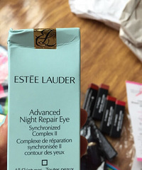 雅诗兰黛晒单,买了两样东西,送了两个七件套