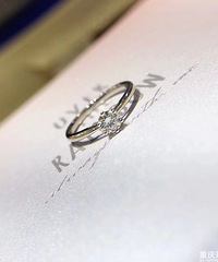 �����������е�һö���