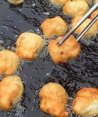 重庆街边边那些香气诱人的小食摊