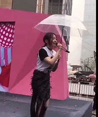 张靓颖来重庆啦,你们谁看到了?