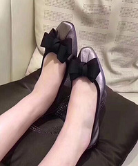 安利一款菲拉格慕蛋卷鞋,中毒太深,我陆续歇下叉三个颜色了