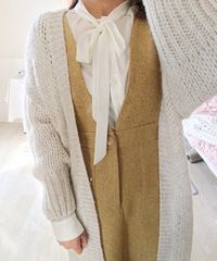 我还是倔强的穿了两件,老年人体质还是穿很多啊