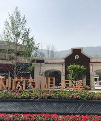 ��̽�������κ�������ɽ���£����㳡�Ե�3+1����Ⱥ