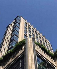 女子因和男朋友吵架从22楼跳下