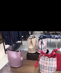 买了又后悔的包……你们觉得这个包好看吗?感觉我年龄大了扶不住