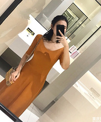 显瘦显白的姜黄色连衣裙【今天穿什么】