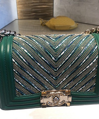 香奈儿今年逆天了吗?出了这么多小清新款,猜猜我最后买了哪个