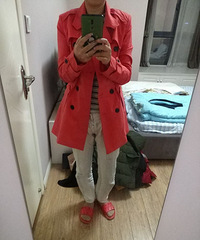 羽绒服买成20块一件,大衣10块一件!感觉自己赚了一个亿