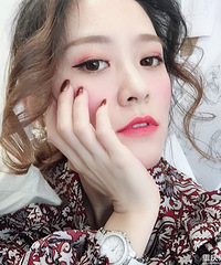 大胡媚媚和小糖娘娘闺蜜韩范儿穿搭