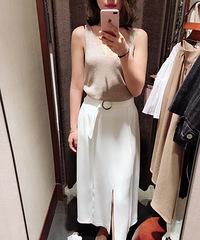 这个牌子新上的衣服太美了,每套都想买