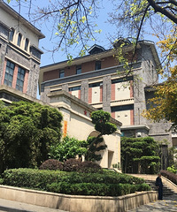 �����ֵ��ϵ�����Сѧ��ȷʵ������ѧУ������