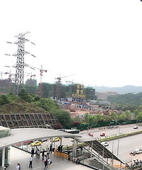 ������������е�ƫŶ������ȥ����һȦ����