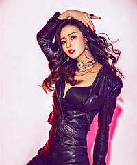 ѡһ�����Ƶ����ա�ȥ�Ļ�ɴ�գ�˧�������������С��Ů��˭����