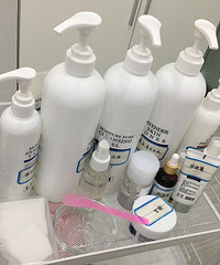 ��ɫ���ƻ��к�ͷ������С���ݺ�����޻�������ɫ��úܶ�