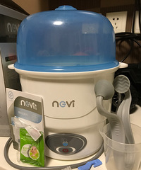 99新奶瓶消毒器 新贝的 60元