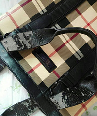 LVͱ߻˿ά޻BUBBERYأ