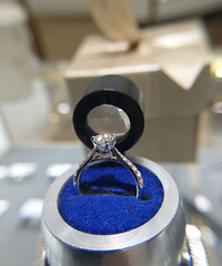 �ִֵĹ���������п�ʽ�����ڱ�������£���צ��ʽ����������