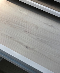 �ذ����ɫ���ܱȼҾ�ǳ�����ǲ��Ǹû�������һ��ľ�ذ�