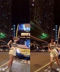王思聪女友在公交车道热舞堵塞交通