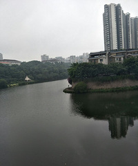 ���˵�¥�ݷ�4����������װ�޺ܺã������ָ��ֵ��������