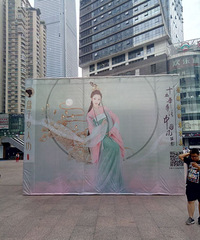 ����Ů���Ƽ���װ�����յ�Ӱ¥���ڱ��ã��Լ۱ȸߵġ�