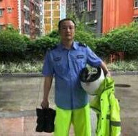 交警暴雨天护送考生反被投诉?!
