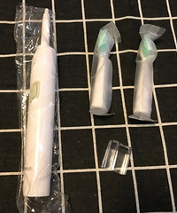 10多块钱买到的电动牙刷竟还挺好用