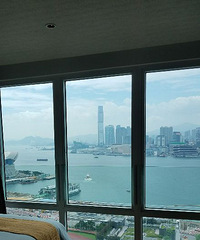 说说带娃去香港打五联疫苗的经过。