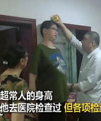 11岁男孩身高超2米,这个乐山男孩可能是全球最高小学生