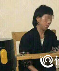 万州 “女神医”靠摸治病,每天600人求医