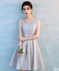 ѡ�˿�ÿ���ʵ�õİ���������ܵ�С�����Ŷ~