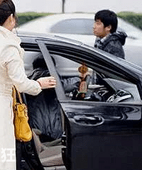 一辆新车开多少年最保值,更换新车最适合?