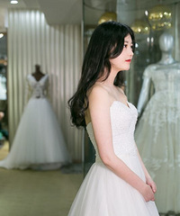 ��ɴ��������������ˣ�����ѡ��һ����ɫ���صľ��Ʒ�