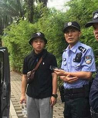 国内知名男演员与在逃嫌犯乘一车