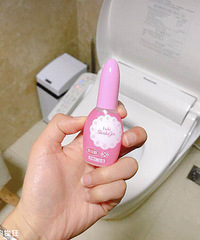 ���µ�����Ů��������������ģ�����һ���������εĺ���