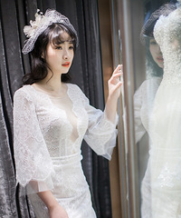 ֻ��һ�۾����еĻ�ɴ����ʽ���صĺ�ɫ���Ʒ�����Ч���þ���